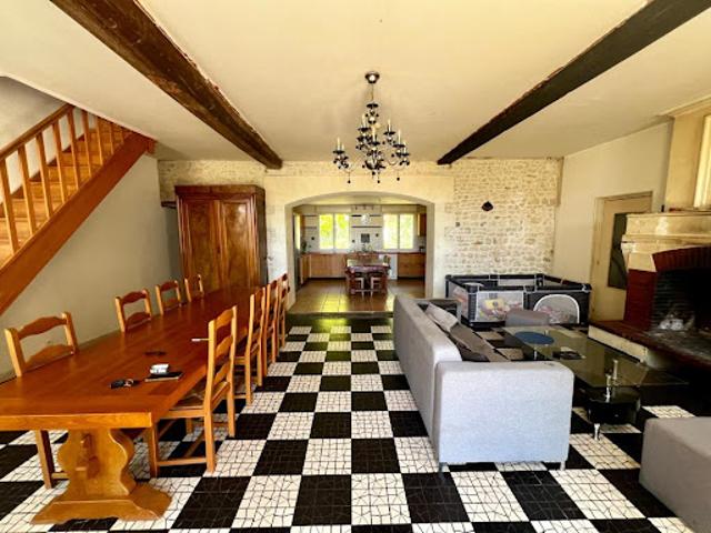 Maison vente à Saintes, Corme-ecluse