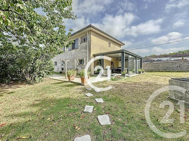 Maison vente à France métropolitaine, Châteaubernard