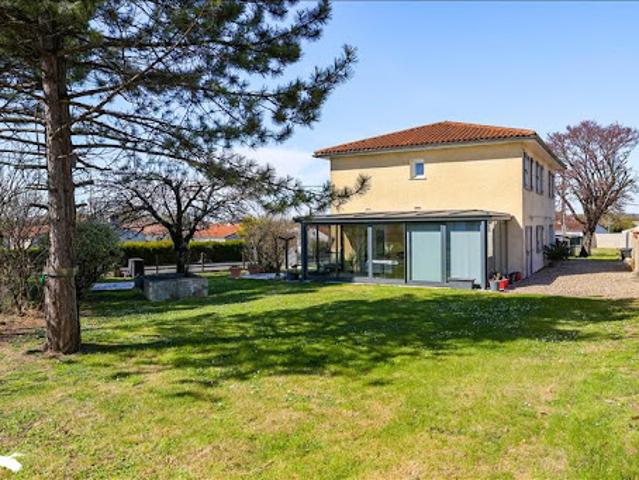 Maison vente à Châteaubernard, Dizedon