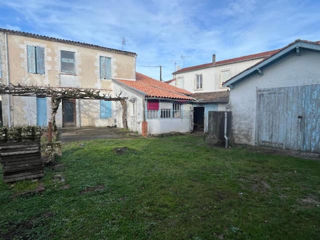 Maison vente à Rochefort, Etaules