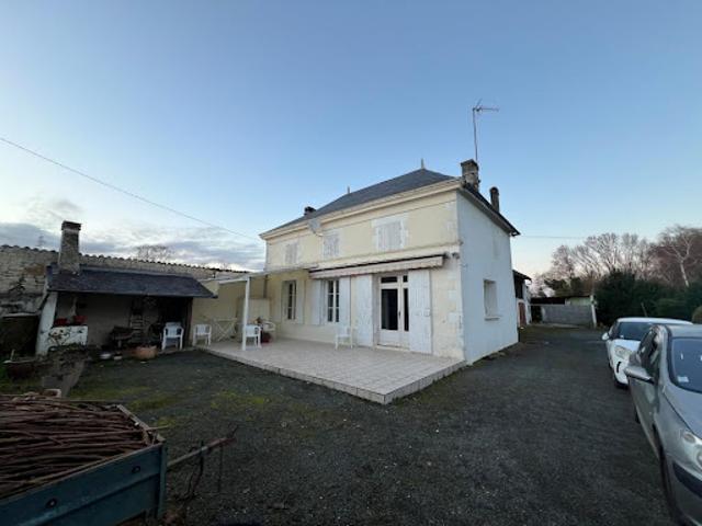 Maison vente à Saint-Jean-d'Angély, La Vergne