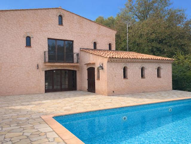 Maison vente à Brignoles, Le Thoronet
