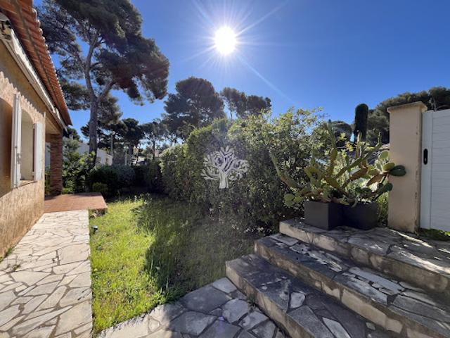 Maison vente à Sanary-sur-mer, Beaucours