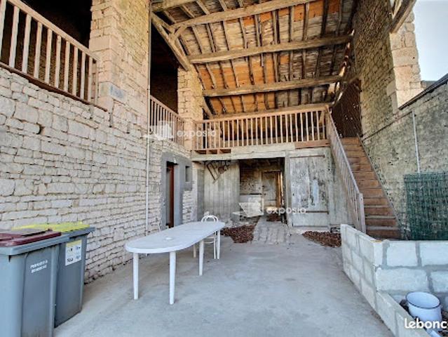 Maison vente à Niort, Magné