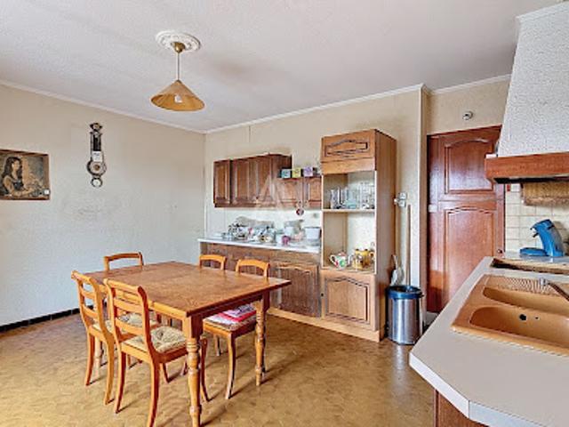 Maison vente à Zone d'activités du Cassé 1, Saint-Jean