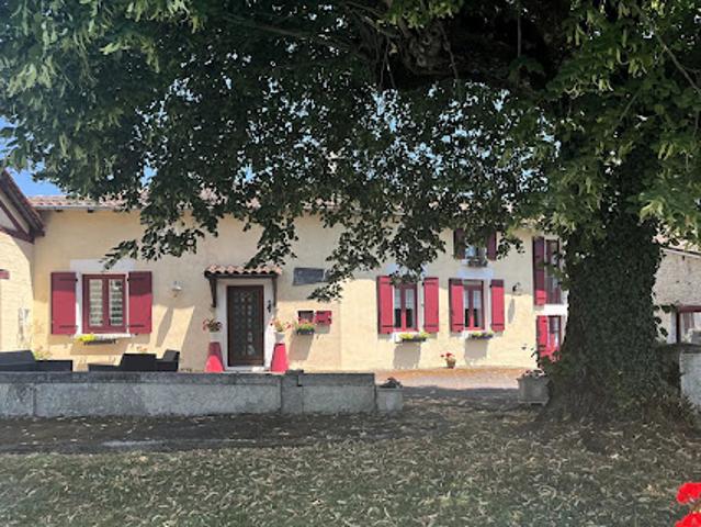 Maison vente à Saint-Amant-de-Montmoreau, Montmoreau