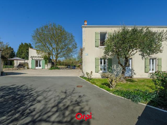 Maison vente à La Rochelle, Yves