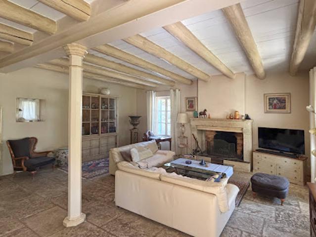 Maison vente à Nîmes, Vers-pont-du-gard