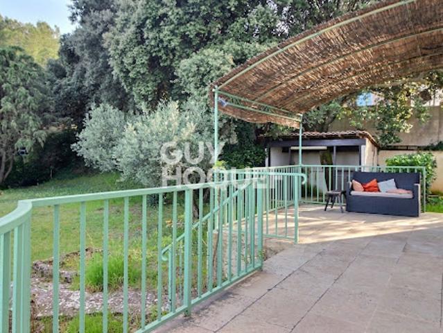 Maison vente à Nîmes, Comps