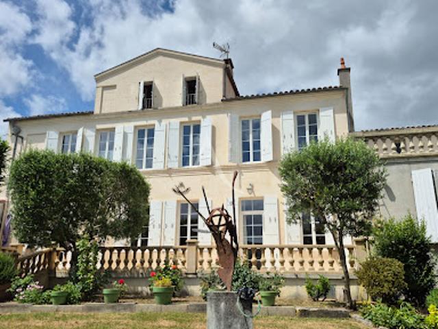 Maison vente à Saintes
