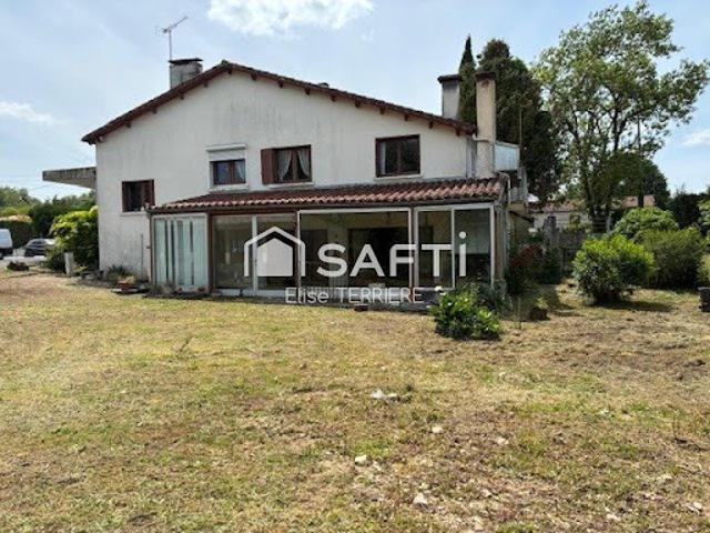 Maison vente à Confolens, Aigre