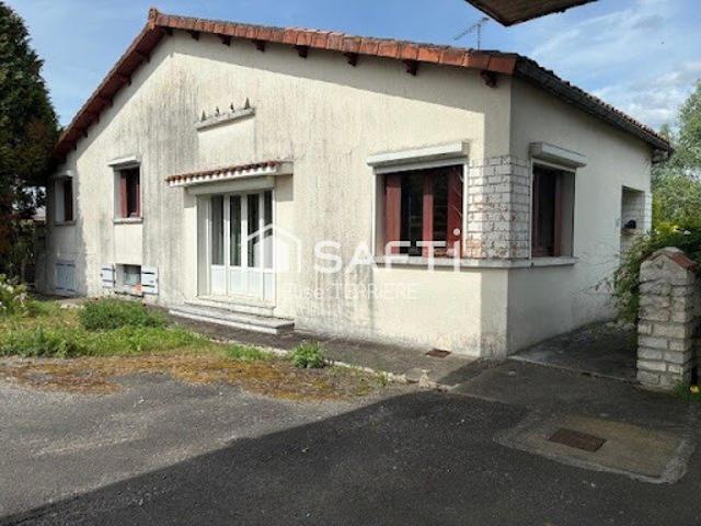 Maison vente à Confolens, Aigre