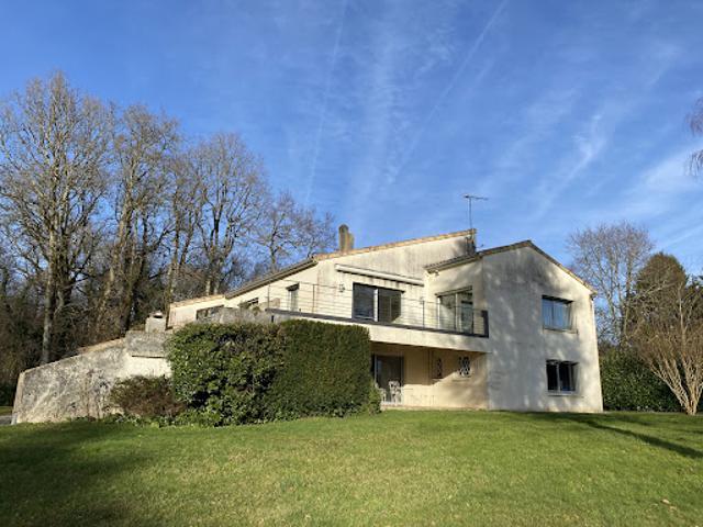 Maison vente à Angoulême, Bouëx
