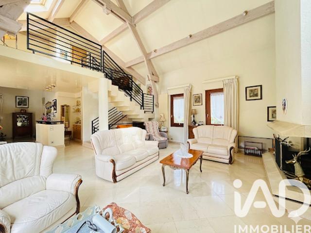 Maison vente à Fontainebleau, Nanteau-sur-essonne