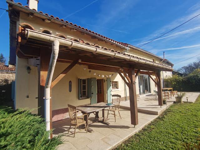 Maison vente à Confolens, Cherves-châtelars