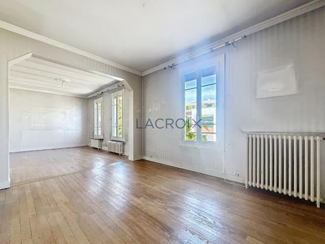 Maison vente à Paris, Île-de-France