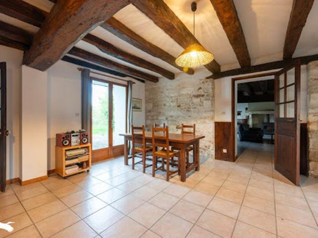 Maison vente à Bourges, Primelles