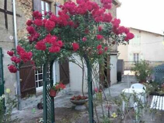 Maison vente à Confolens, Tessonnière