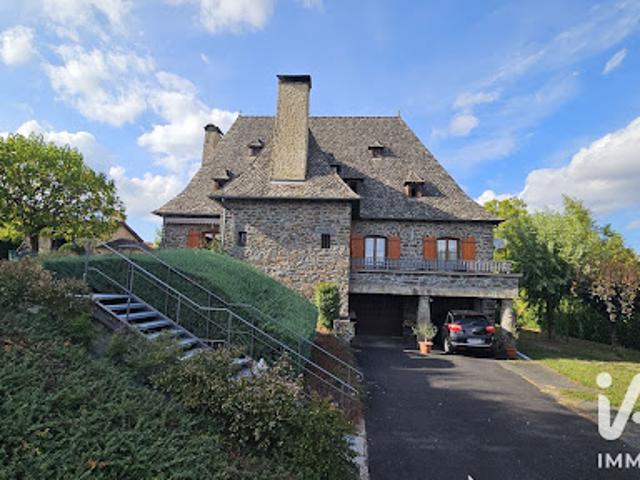 Maison vente à Saint-Étienne-de-Maurs, Cantal