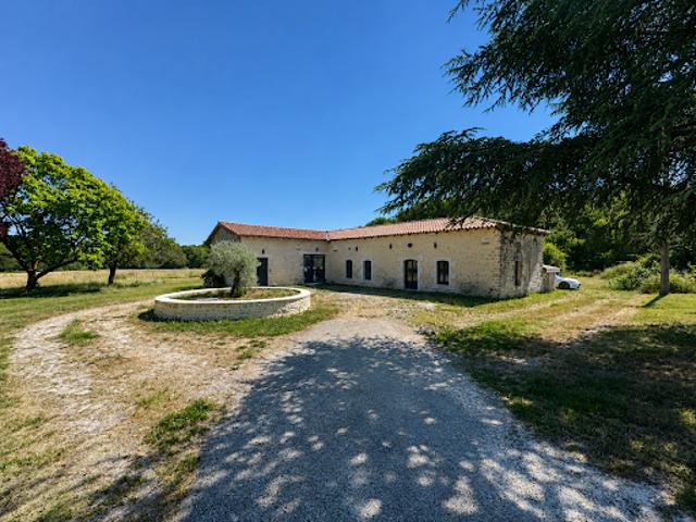 Maison vente à Berneuil, Charente
