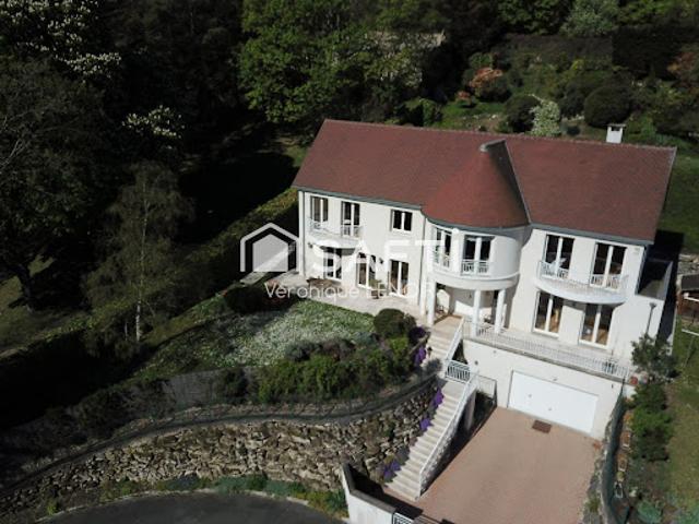 Maison vente à Saint-Germain-en-Laye, Le Mesnil-le-roi