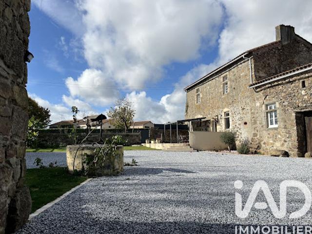 Maison vente à Fontenay-le-Comte, Saint-mesmin