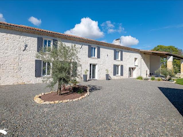 Maison vente à Saint-Jean-d'Angély, Les Touches-de-périgny