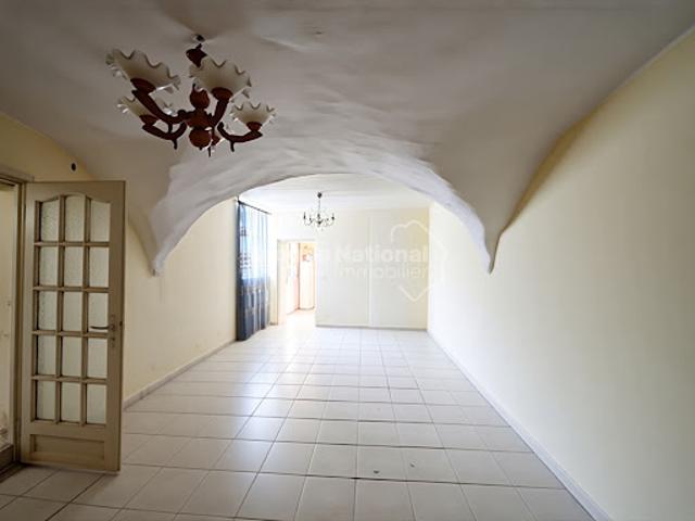 Maison vente à Nîmes, Montfrin