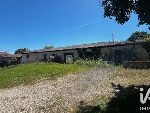 Maison vente à Confolens, Aigre