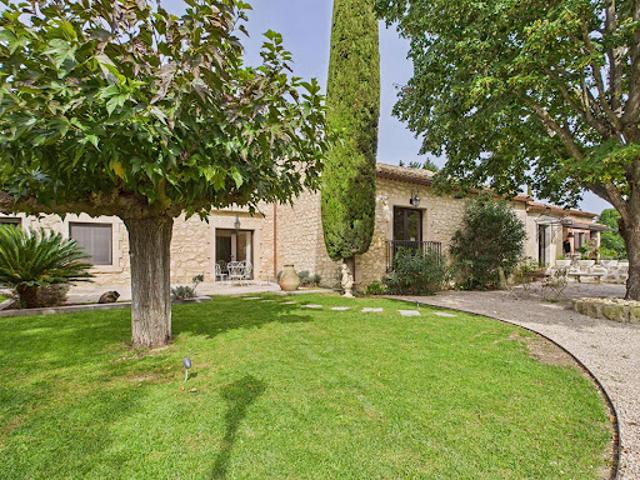 Maison vente à Arles, Mollégès