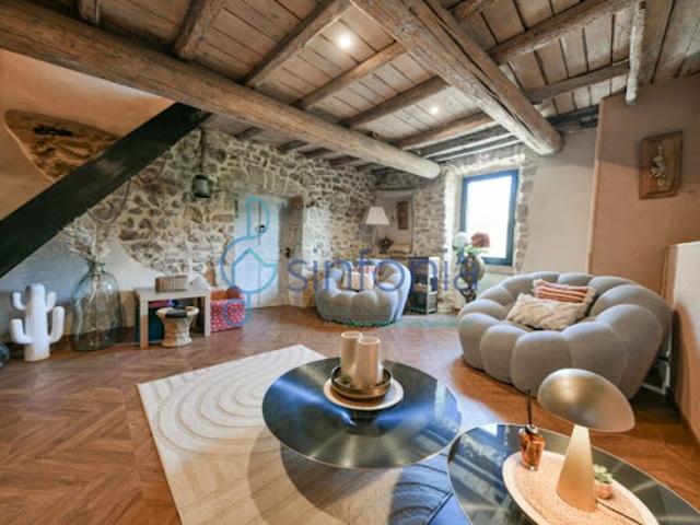 Maison vente à Nîmes, Collias