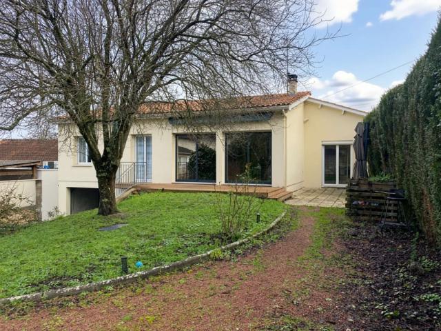 Maison vente à Angoulême, Aignes-et-puypéroux