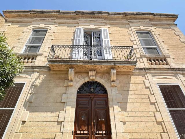 Maison vente à Nîmes, Aubord