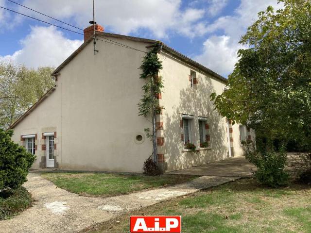 Maison vente à Fontenay-le-Comte, Mouilleron-en-pareds
