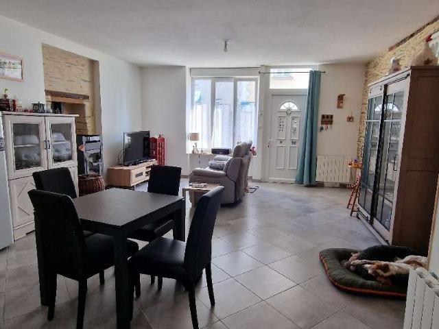 Maison vente à Segré, Candé