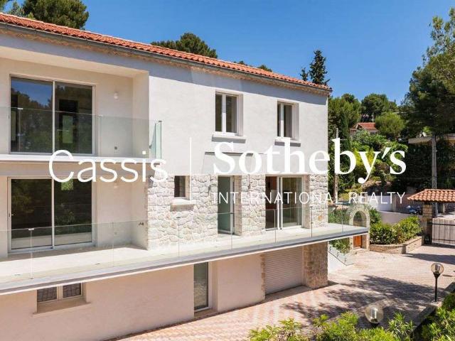 Maison vente à Marseille, Cassis
