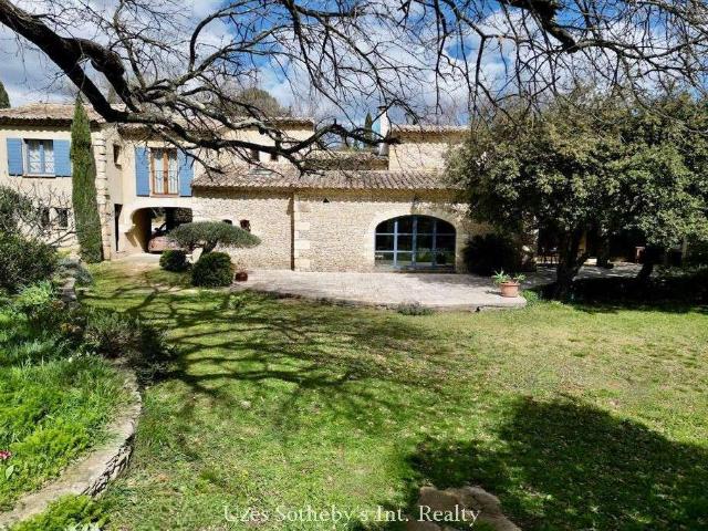 Maison vente à Nîmes, Castillon-du-gard