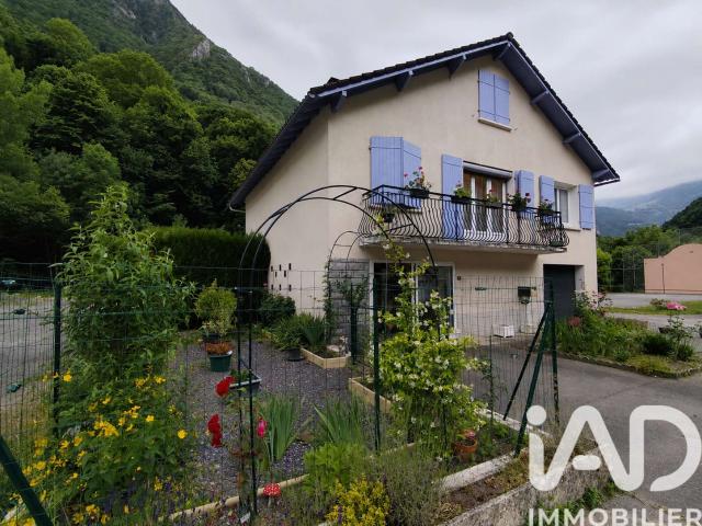 Maison vente à Oloron-Sainte-Marie, Cette-eygun