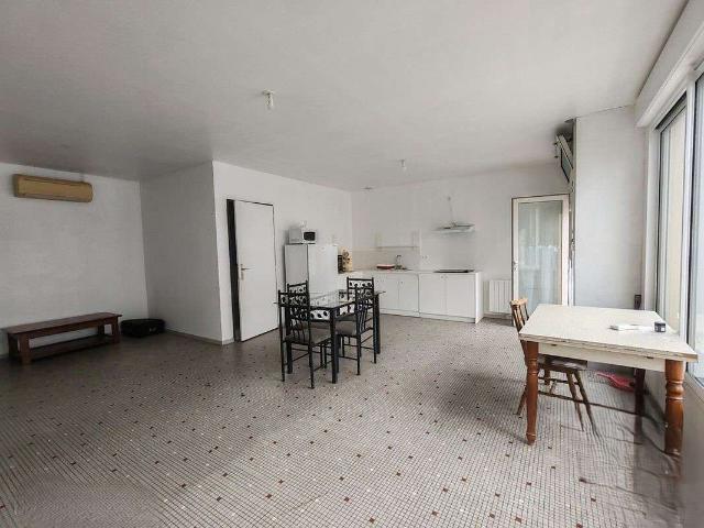Maison vente à Fontenay-le-Comte, Champagné-les-marais