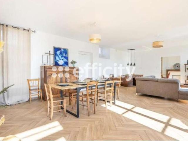 Maison vente à Parthenay, Champdeniers-saint-denis