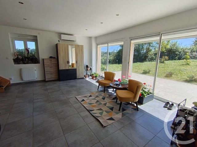 Maison vente à Laval, Changé