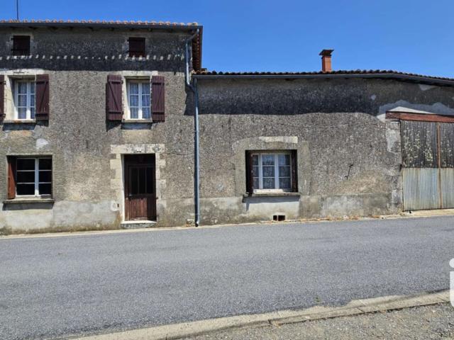 Maison vente à Confolens, Chassiecq