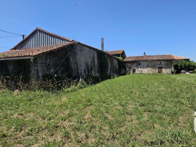 Maison vente à Confolens, Chassiecq