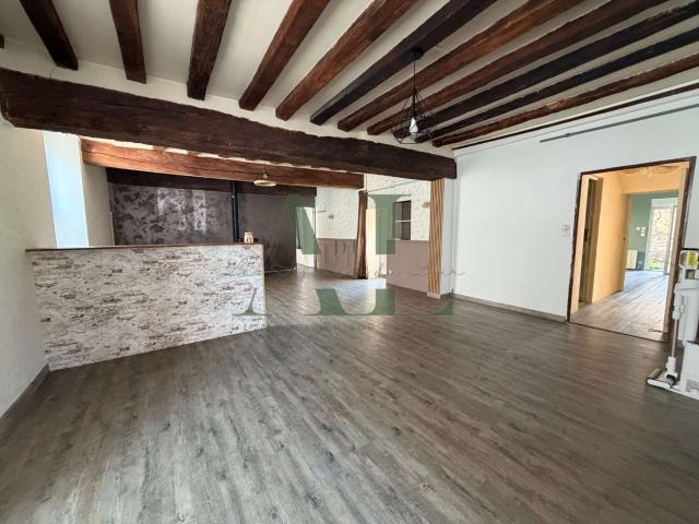 Maison vente à La Flèche, Courcelles-la-forêt