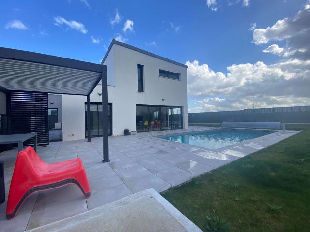 Maison vente à Caen, Courseulles-sur-mer