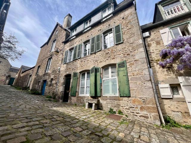 Maison vente à Dinan, Bretagne