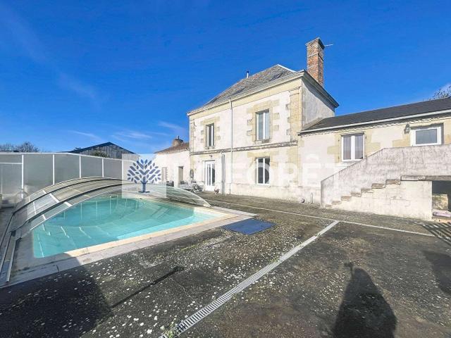 Maison vente à Bressuire, Genneton