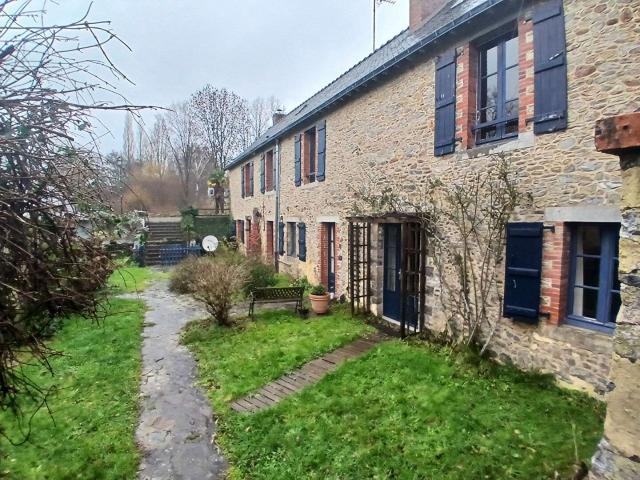 Maison vente à Château-Gontier, La Cropte