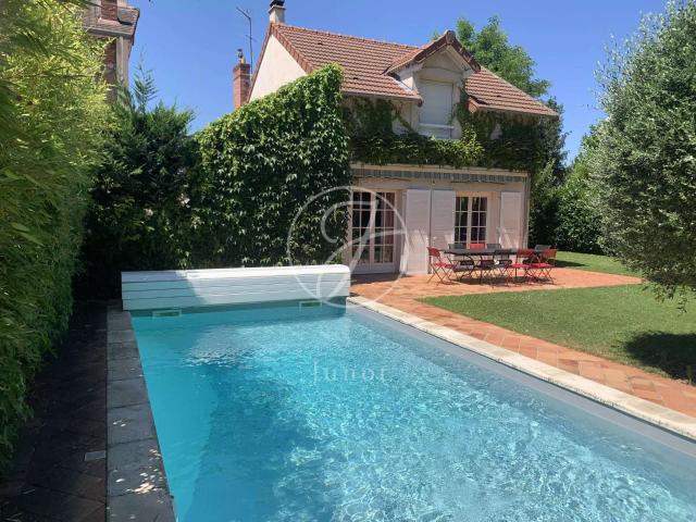 Maison vente à Saint-Germain-en-Laye, Le Vésinet