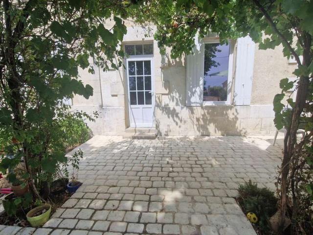 Maison vente à Saint-Jean-d'Angély, Saint-jean-d'angély